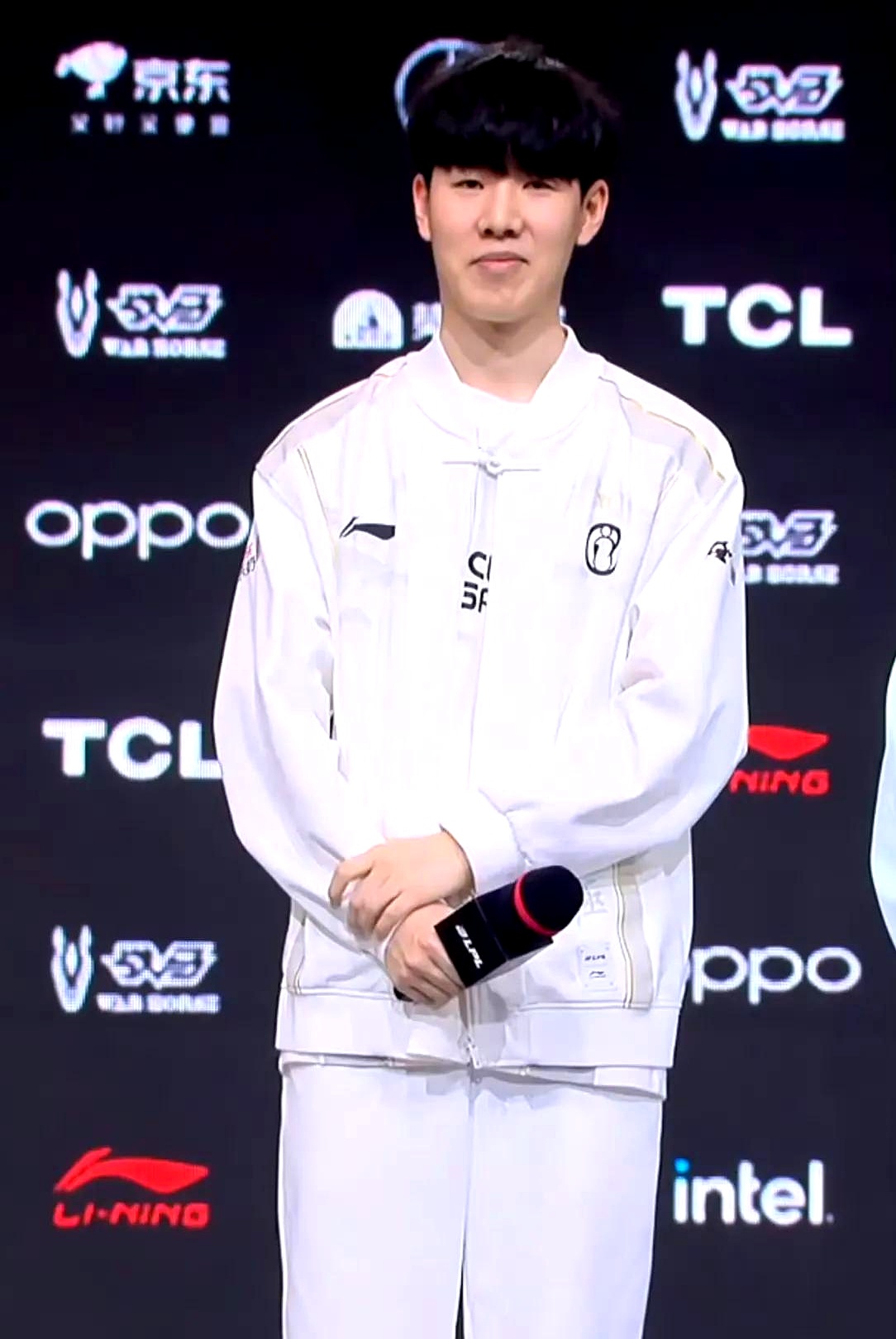 Los Ratones 和 Los Heretics 赢得胜利，晋级 EMEA Masters 2025 夏季四分之一决赛